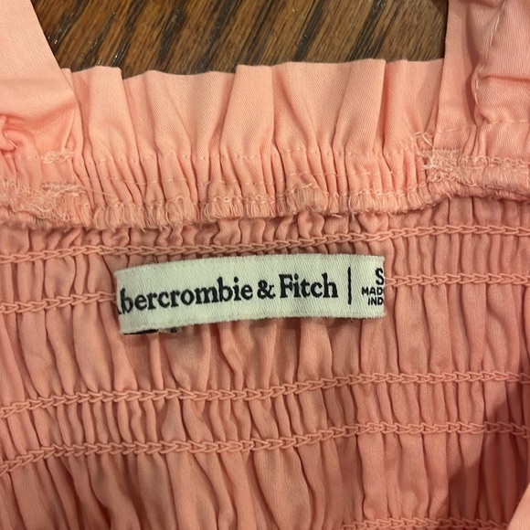 Pink smocked Abercrombie and Fitch dress - Picture 3 of 3